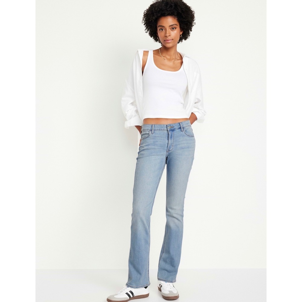 Old Navy Wow Boot-Cut Jeans Womens Size 6 Small Light Wash Mid-Rise Denim New